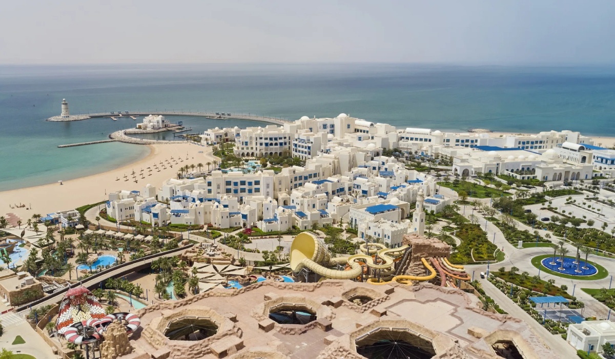 Hilton Salwa Beach Resort & Villas